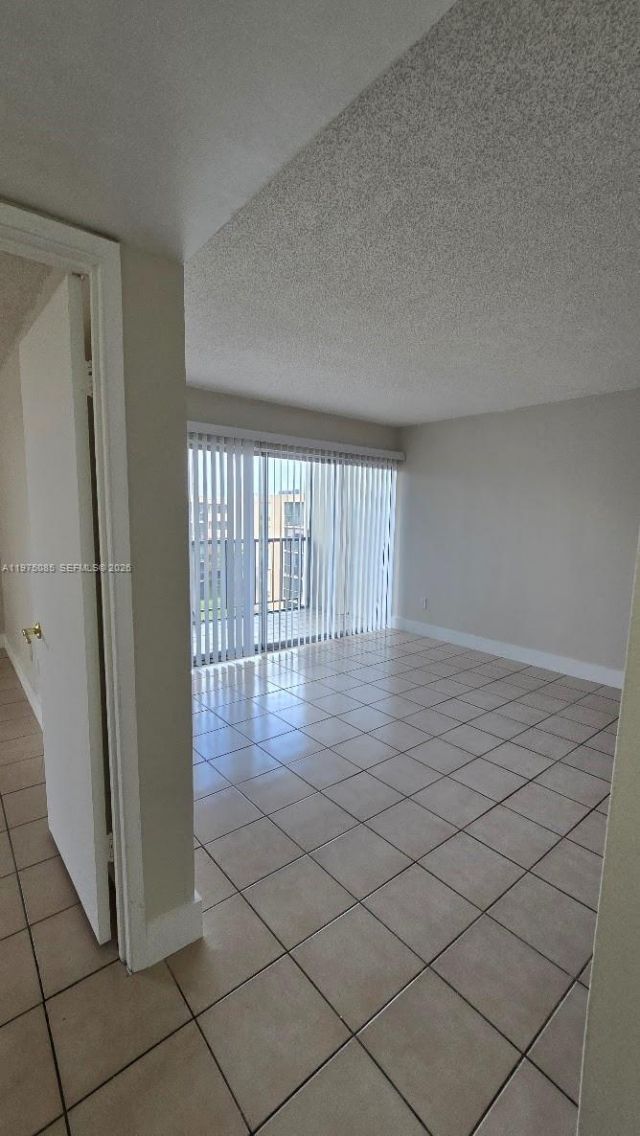 9120 Fontainebleau Blvd, Unit 501, Miami, FL 33172 Photo