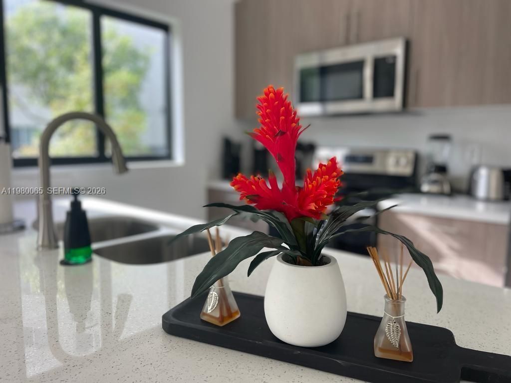 302 NW 11th Ct , Unit 302, Florida City, FL 33034 Photo