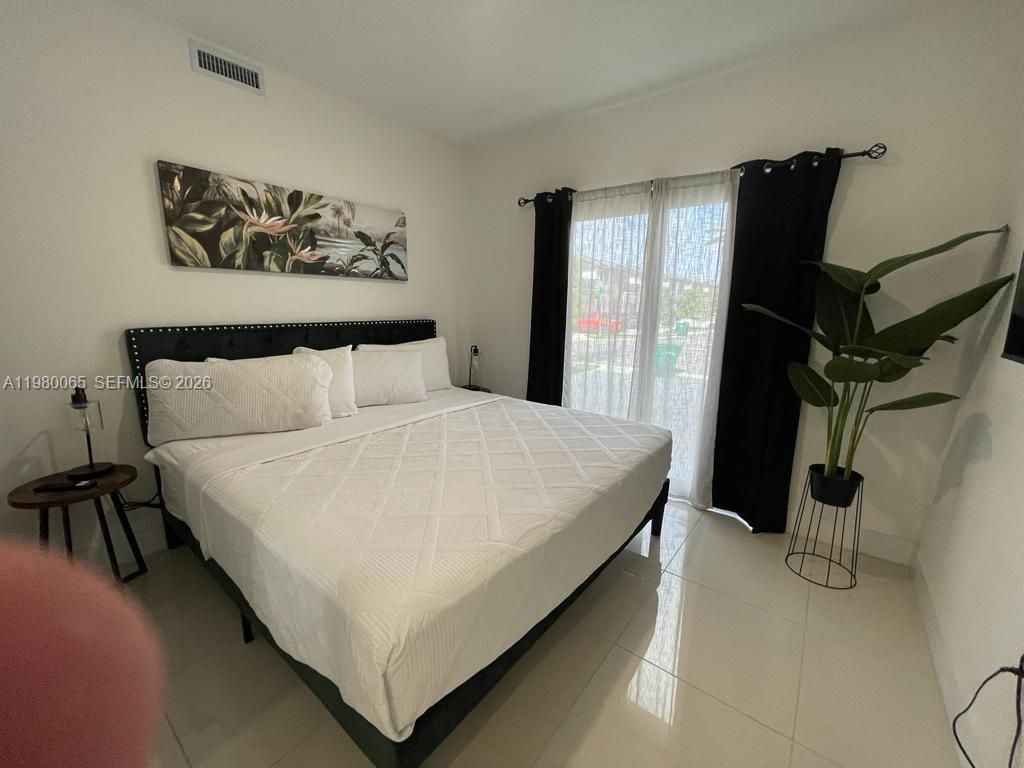 302 NW 11th Ct , Unit 302, Florida City, FL 33034 Photo