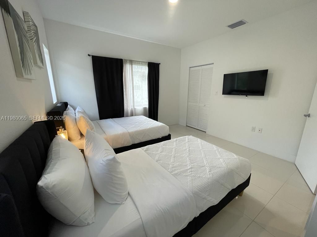 302 NW 11th Ct , Unit 302, Florida City, FL 33034 Photo