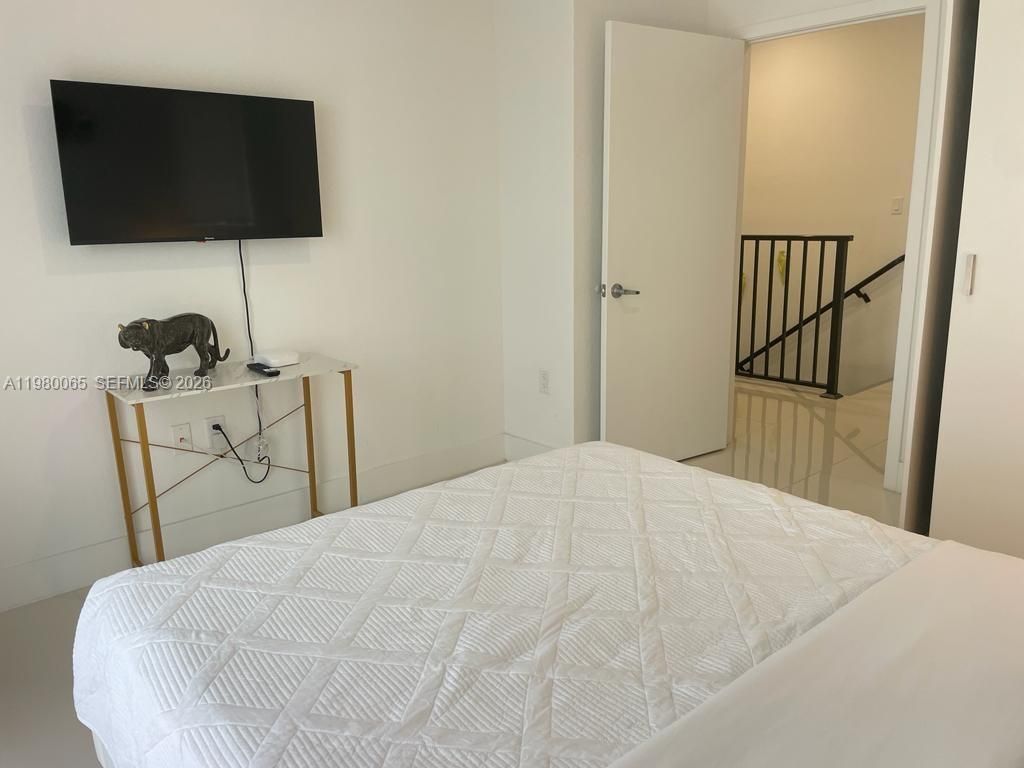 302 NW 11th Ct , Unit 302, Florida City, FL 33034 Photo