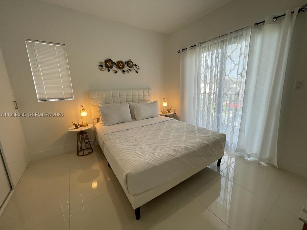 302 NW 11th Ct , Unit 302, Florida City, FL 33034 Photo