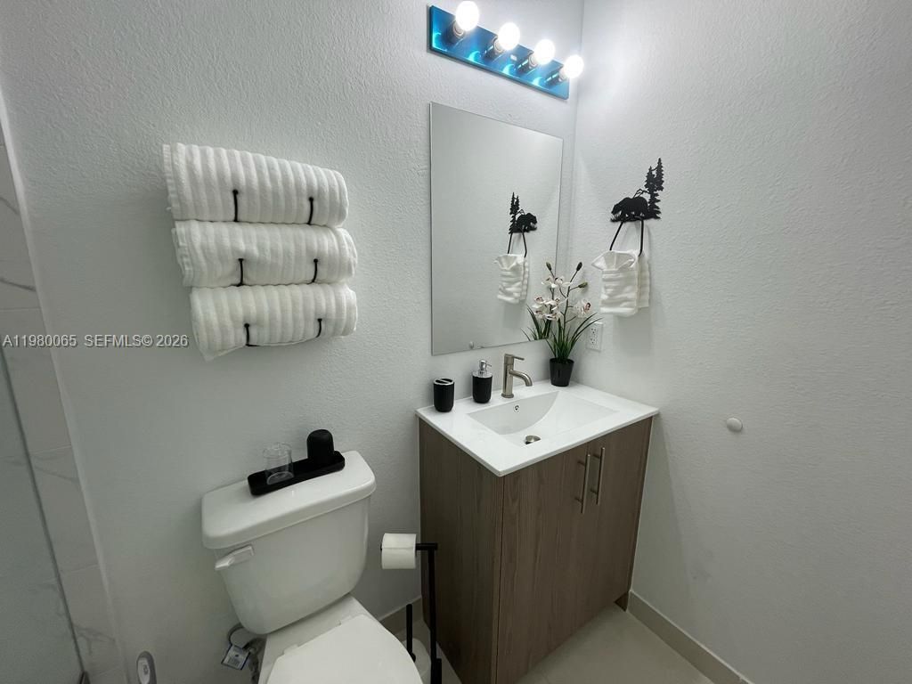 302 NW 11th Ct , Unit 302, Florida City, FL 33034 Photo