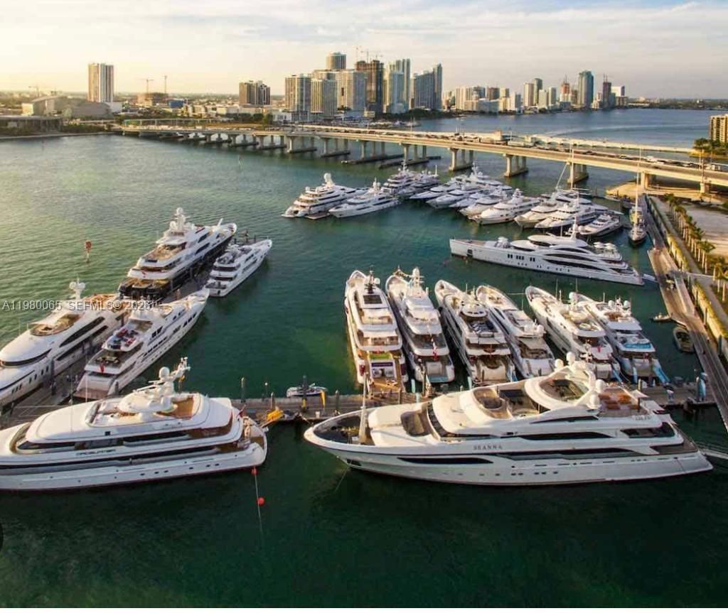 302 NW 11th Ct , Unit 302, Florida City, FL 33034 Photo