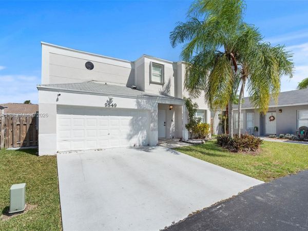 9849 SW 222nd Ter , Cutler Bay, FL 33190