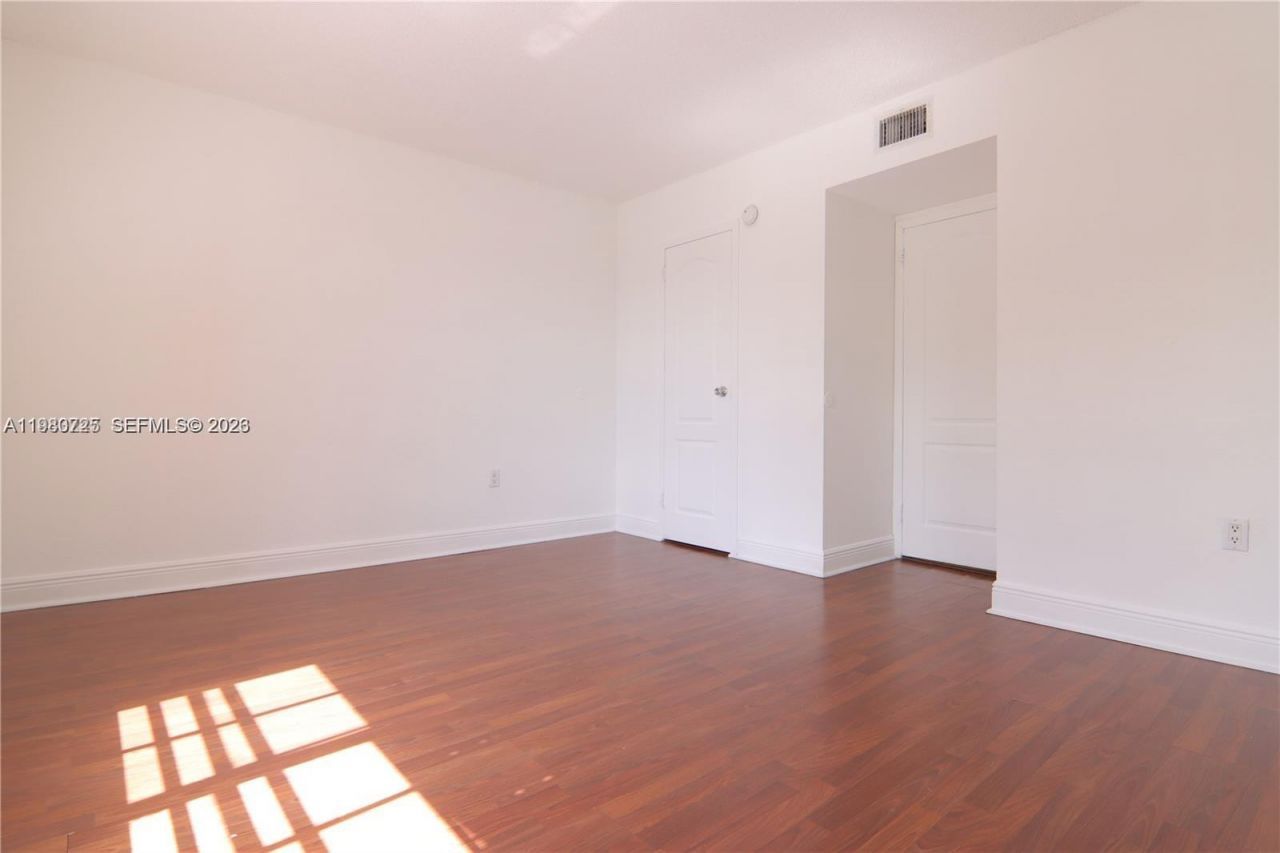 4804 NW 79th Ave , Unit 301, Doral, FL 33166 Photo