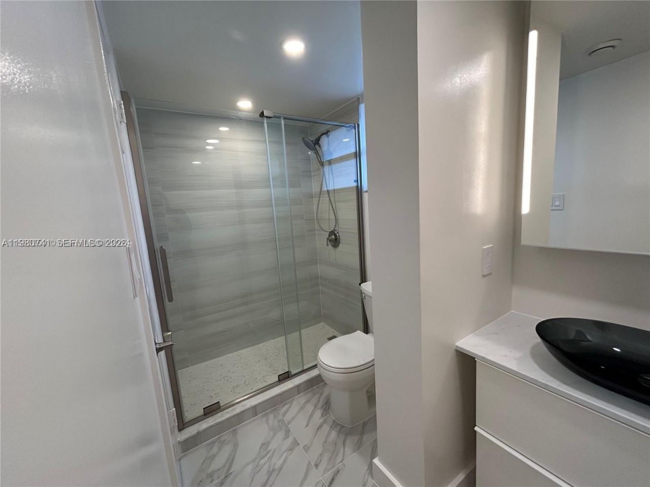 3550 NE 169th St , Unit 303, North Miami Beach, FL 33160 Photo