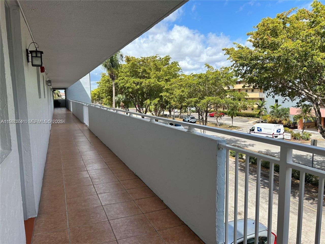 3550 NE 169th St , Unit 303, North Miami Beach, FL 33160 Photo