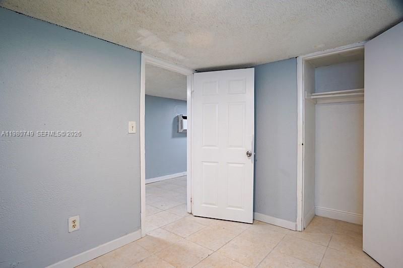 2378 NW 60th St , Miami, FL 33142 Photo