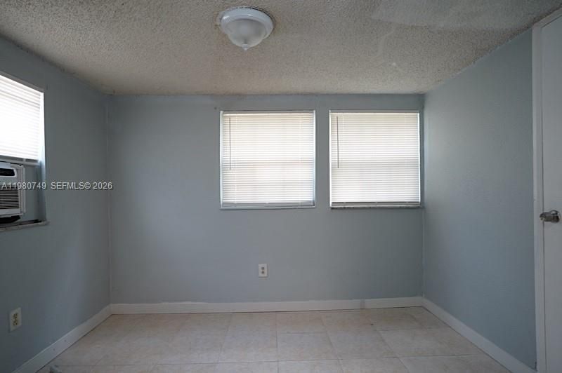 2378 NW 60th St , Miami, FL 33142 Photo