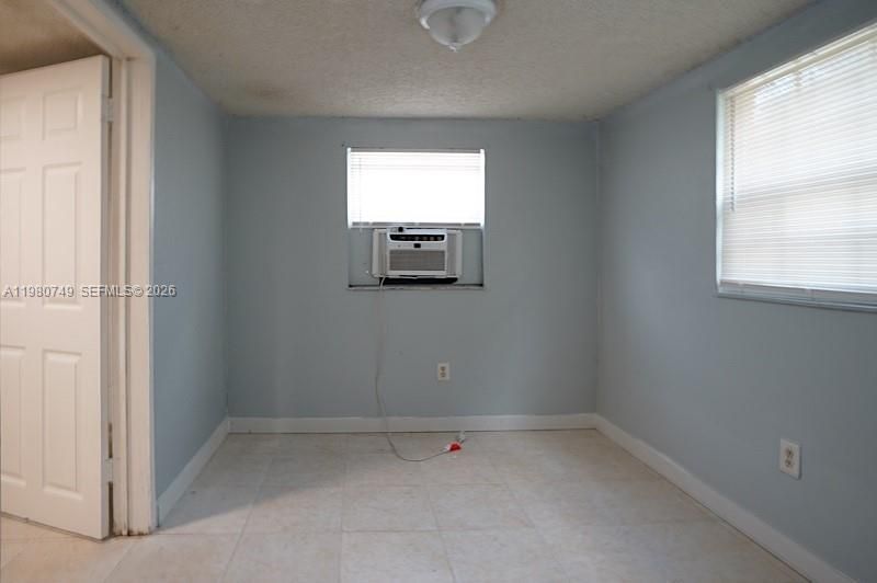 2378 NW 60th St , Miami, FL 33142 Photo