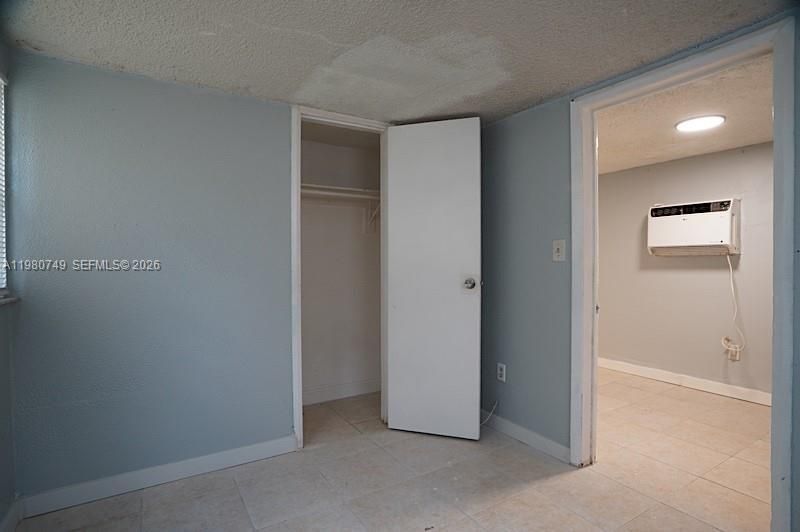 2378 NW 60th St , Miami, FL 33142 Photo