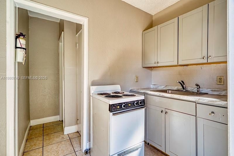 2378 NW 60th St , Miami, FL 33142 Photo