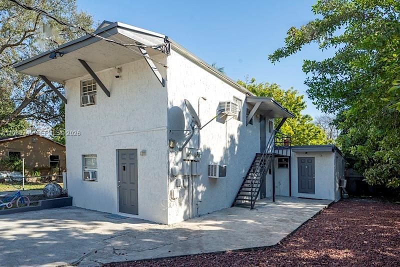 2378 NW 60th St , Miami, FL 33142 Photo