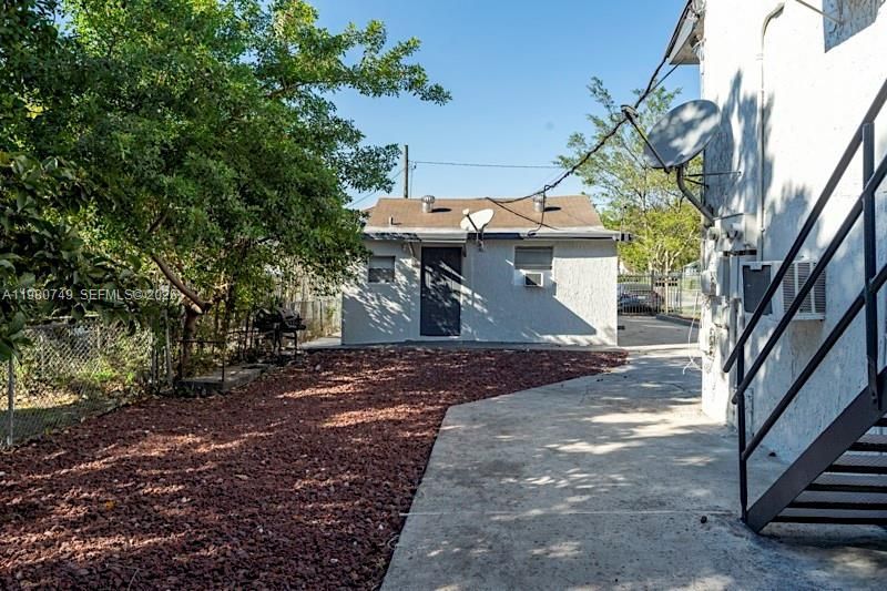 2378 NW 60th St , Miami, FL 33142 Photo