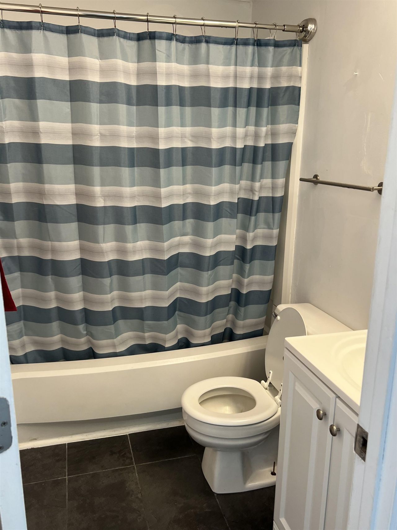 5905 South Kings Hwy. Photo 10