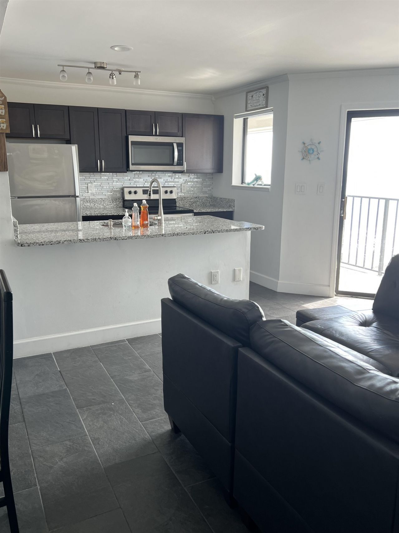 5905 South Kings Hwy. Photo 12