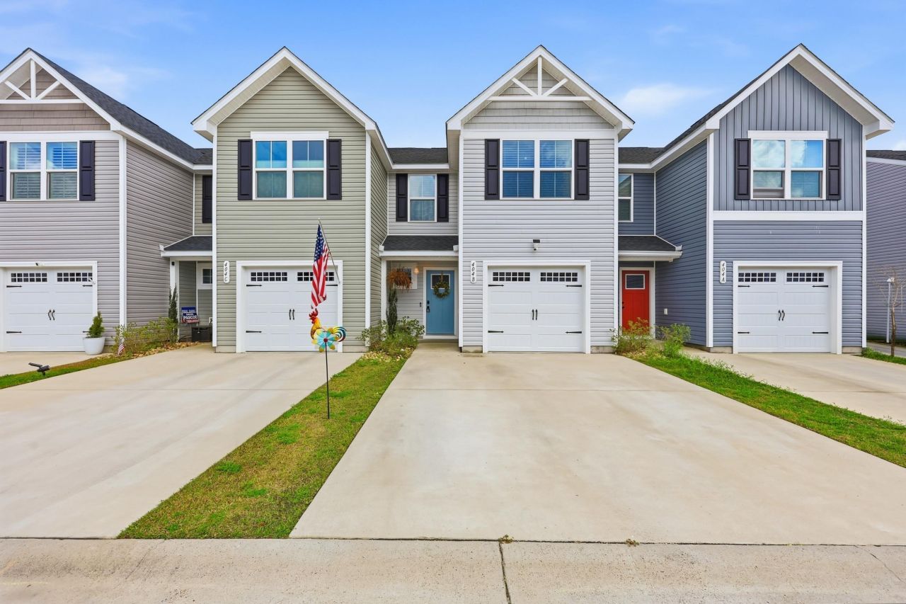 404 El Camino Dr. Photo 1