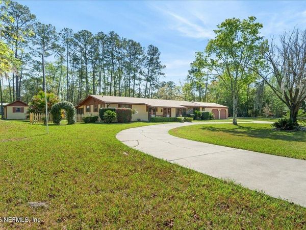 611 PLANTATION Drive, Middleburg, FL 32068