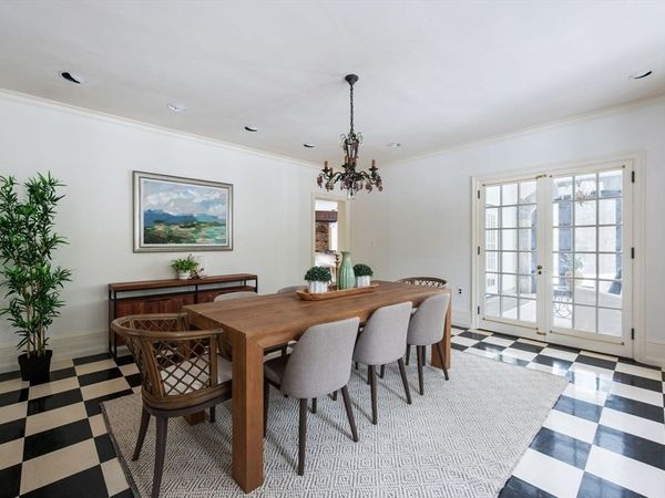 3 Evergreen Ln, Hingham, MA 02043