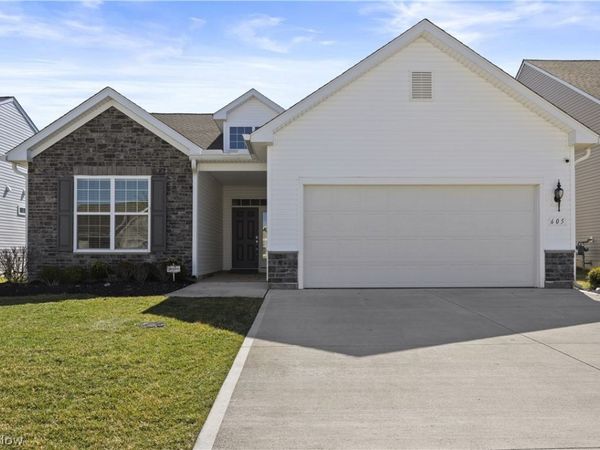 605 Cedar Crest Drive , Elyria, OH 44035
