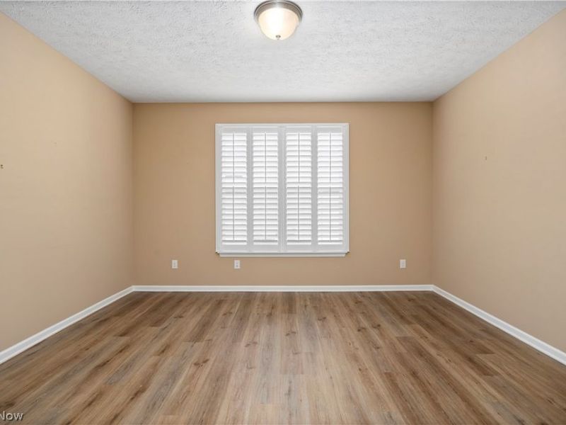 605 Cedar Crest Drive, Elyria, OH 44035 Photo 11