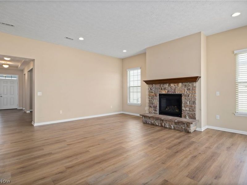 605 Cedar Crest Drive, Elyria, OH 44035 Photo 14