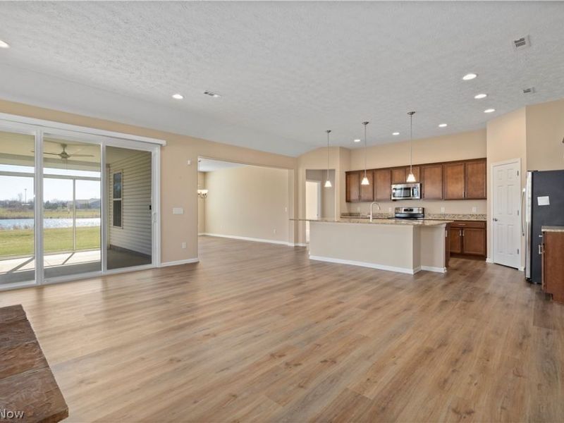 605 Cedar Crest Drive, Elyria, OH 44035 Photo 17