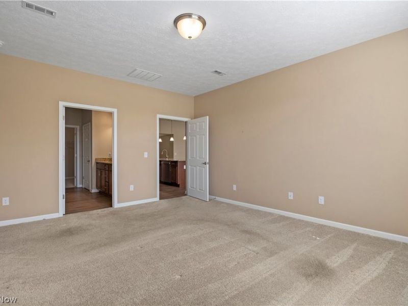 605 Cedar Crest Drive, Elyria, OH 44035 Photo 22