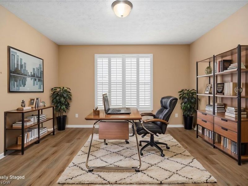 605 Cedar Crest Drive, Elyria, OH 44035 Photo 8