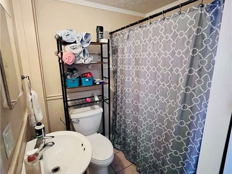 603 Utah Lane, Chester, WV 26034 Photo 7