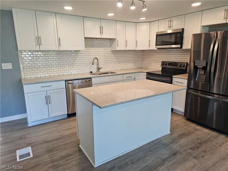 572 David Drive , Streetsboro, OH 44241 Photo 5