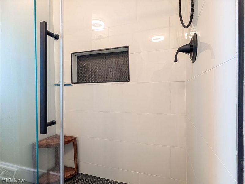 546 E Mohawk Drive , Malvern, OH 44644 Photo 26