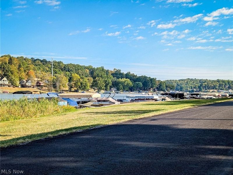 546 E Mohawk Drive , Malvern, OH 44644 Photo 47