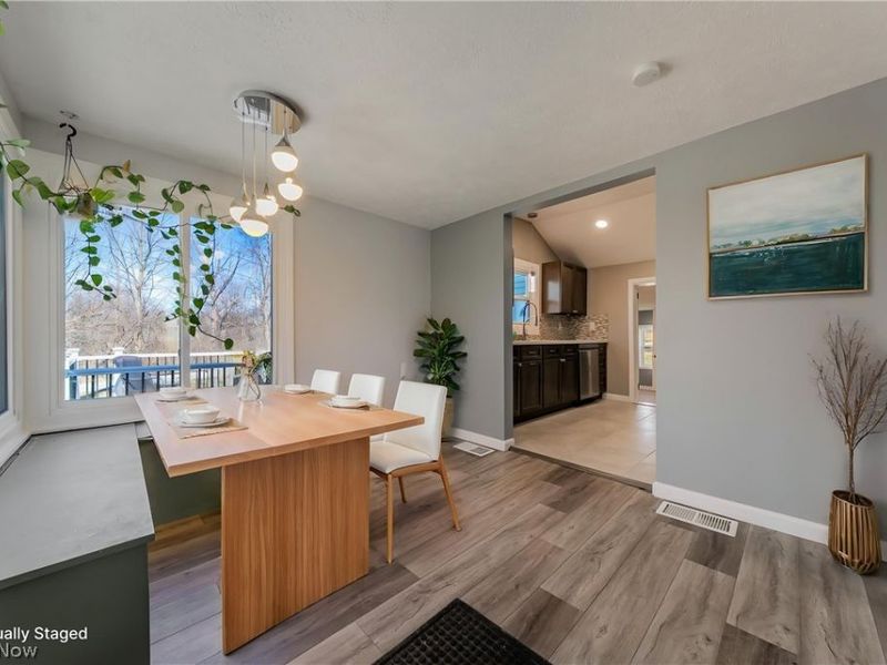 2745 Rockefeller Road, Willoughby Hills, OH 44092 Photo 2