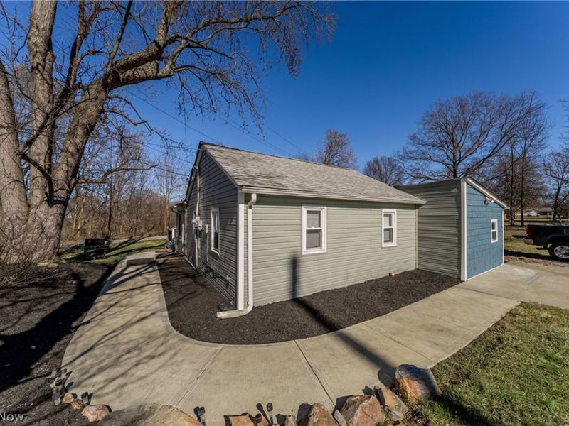 2745 Rockefeller Road, Willoughby Hills, OH 44092 Photo 27