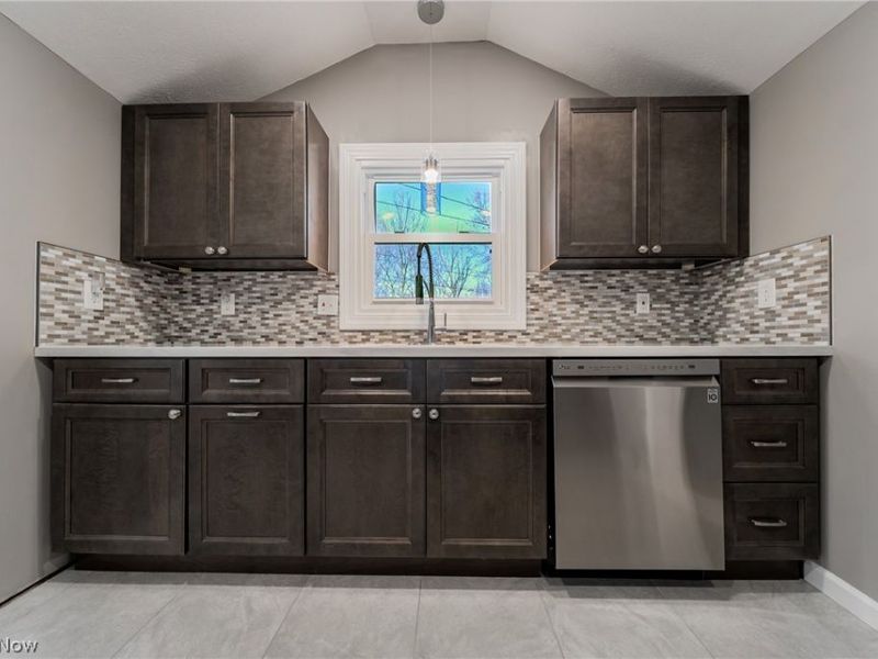 2745 Rockefeller Road, Willoughby Hills, OH 44092 Photo 5