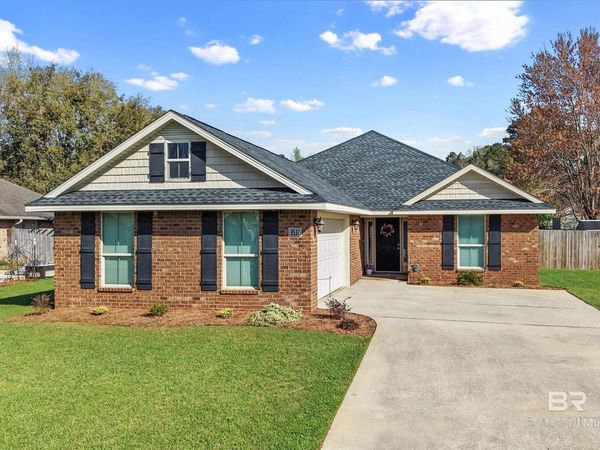 9537 Woolrich Avenue, Fairhope, AL 36532