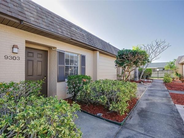 9303 Lennex LN, FORT MYERS, FL 33919