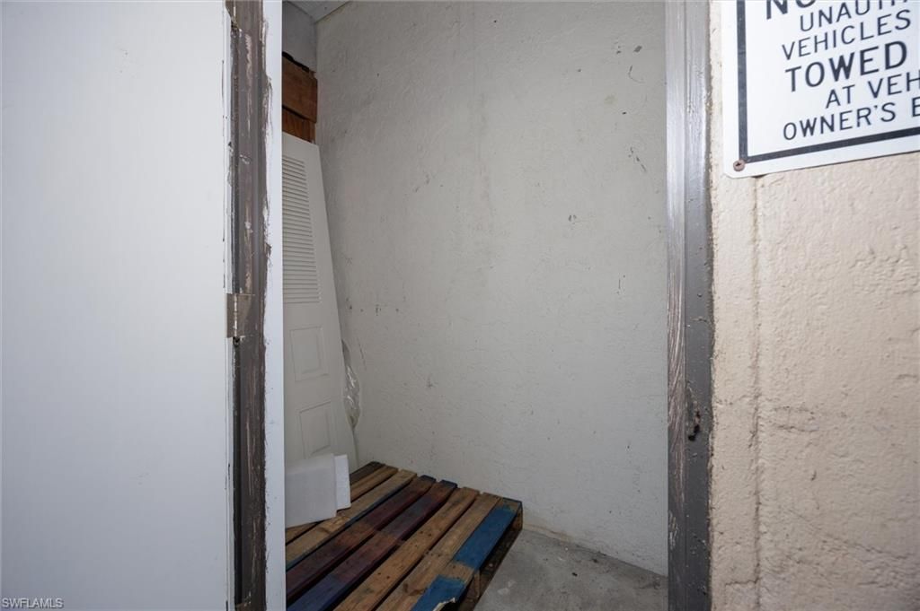 9303 Lennex Ln, Fort Myers, FL 33919 Photo