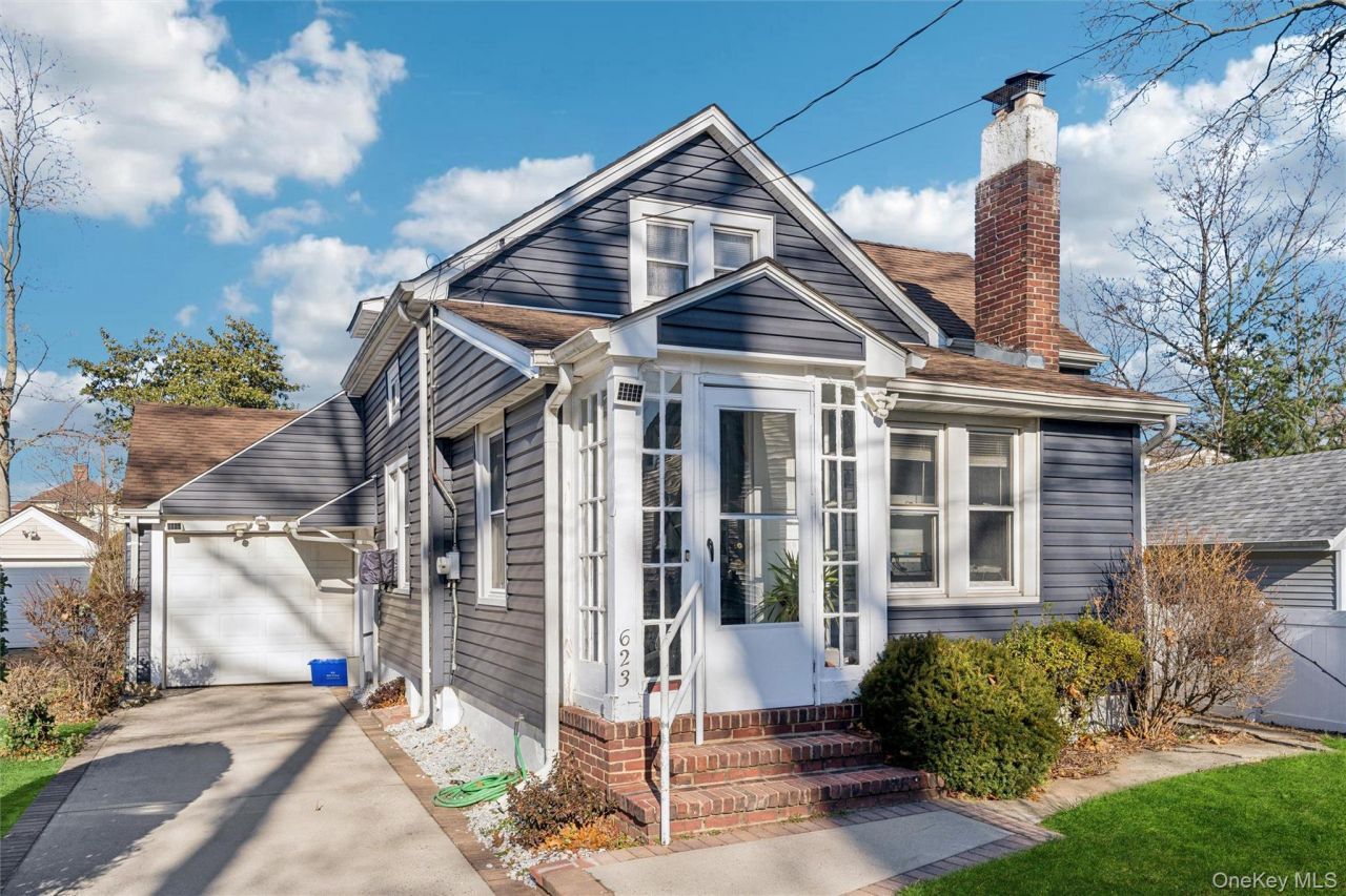 623 Ashland Avenue, Baldwin, NY 11510 Main Photo