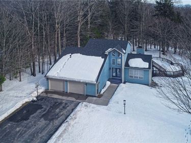 6311 Hidden Meadow Dr, Marcy, NY 13403