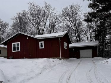 14 Forest Road, Utica, NY 13501