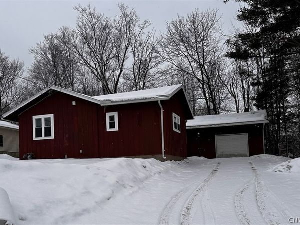 14 Forest Road, Utica, NY 13501