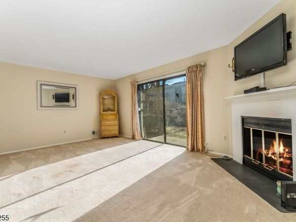 813 Spruce Hills Dr, Glen Gardner, NJ 08826