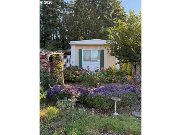 82274 RIVER DR, Unit 1, Creswell, OR 97426