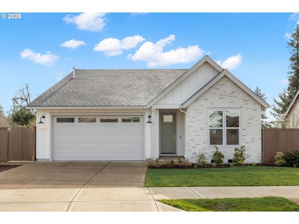 1957 S FIR LOOP, Canby, OR 97013