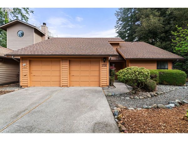 1730 ARCH LN, Brookings, OR 97415