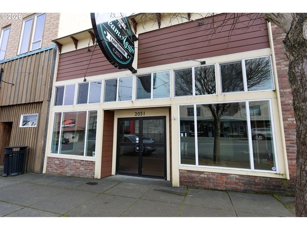 2051 SHERMAN AVE, North Bend, OR 97459