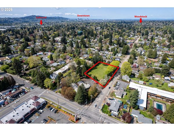 4215 SE KING RD, Milwaukie, OR 97222
